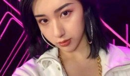 中国男歌手爆料视频在线观看,独家幕后花絮大公开